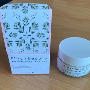 Wild Huckleberry 8-Acid Polishing Peel